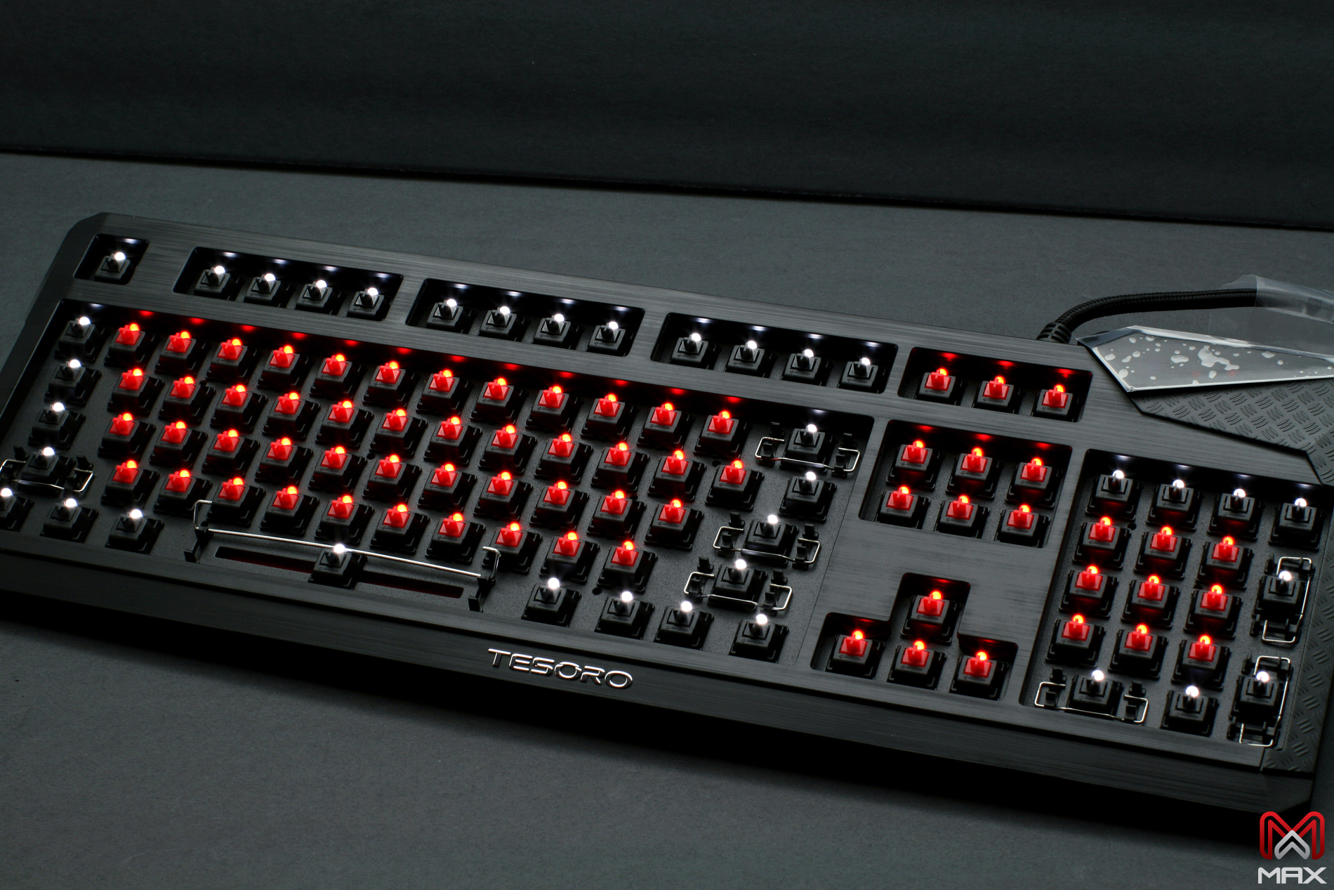 Max Keyboard Tesoro Durandal eSport Edition Backlit Mechanical Keyboard